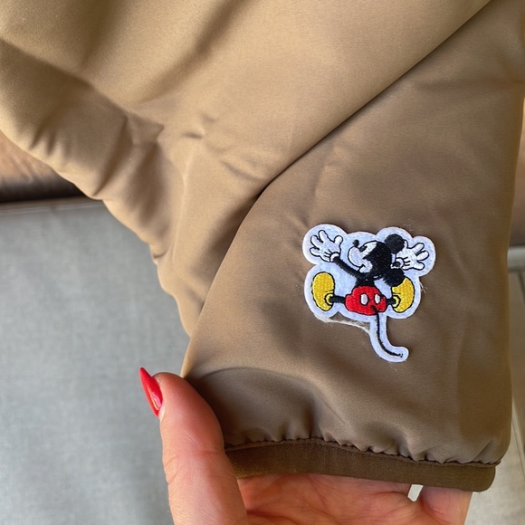 Disneyland Shanghai reversible jacket - Picture 5 of 9